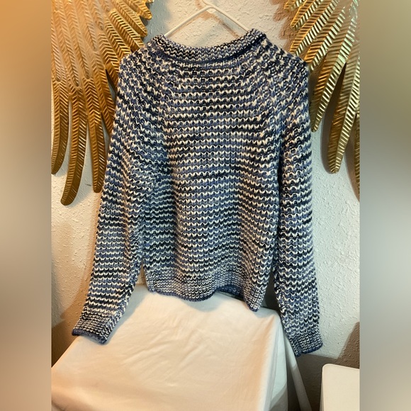 NWT Gap Wool Blend Blue woven chunky Sweater size small - Picture 3 of 5